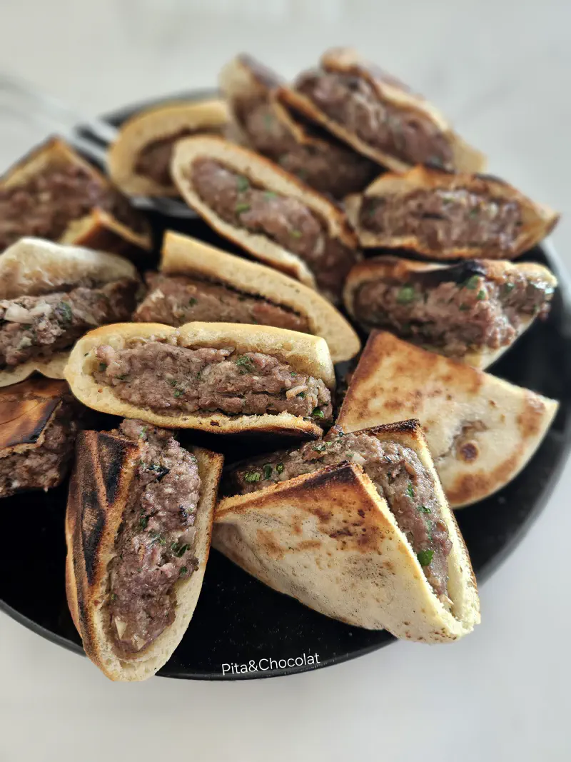 Arayès maison, pitas farcies à la viande façon levantine