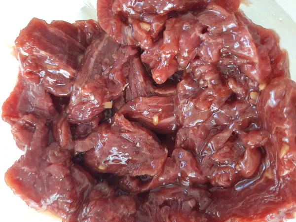 Beef and onion stir-fry