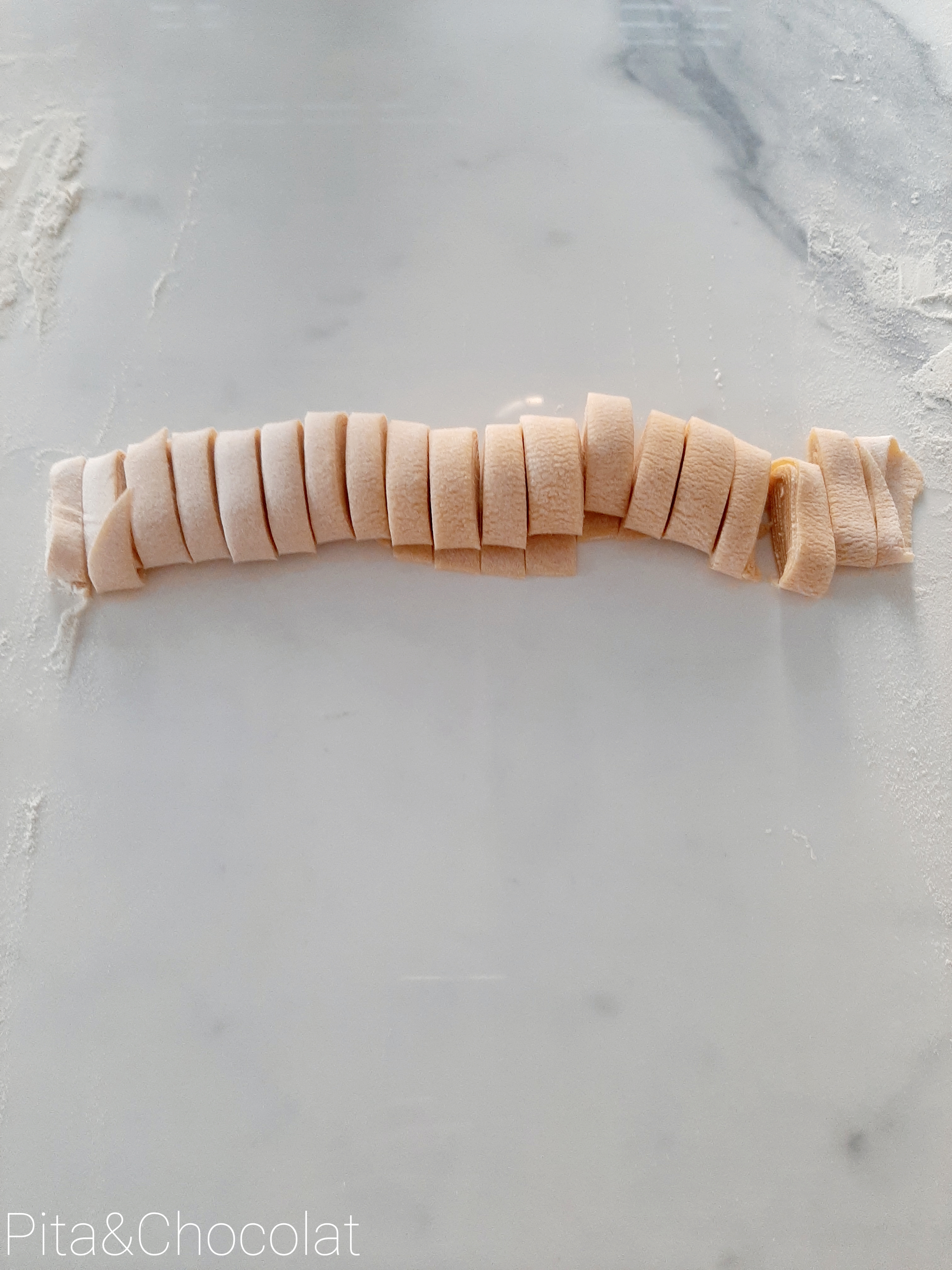 Pâtes fraîches aux œufs maison