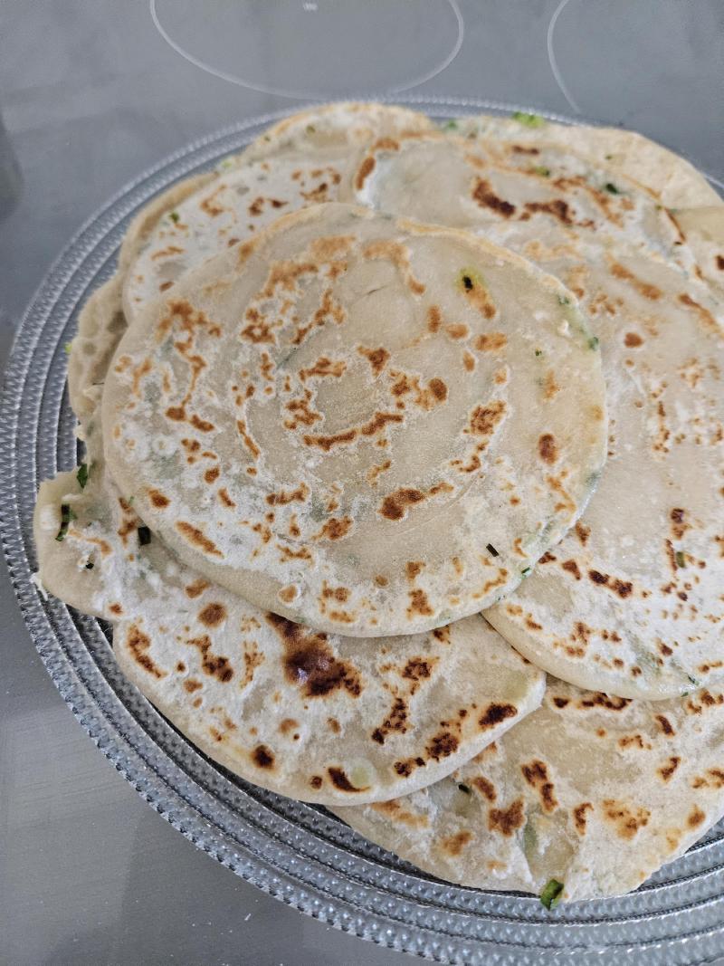 Galettes chinoises à la ciboule [scallion pancakes]