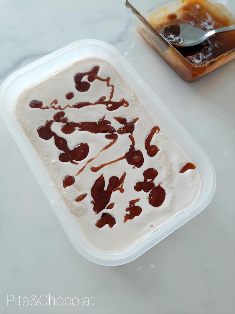 Glace au caramel