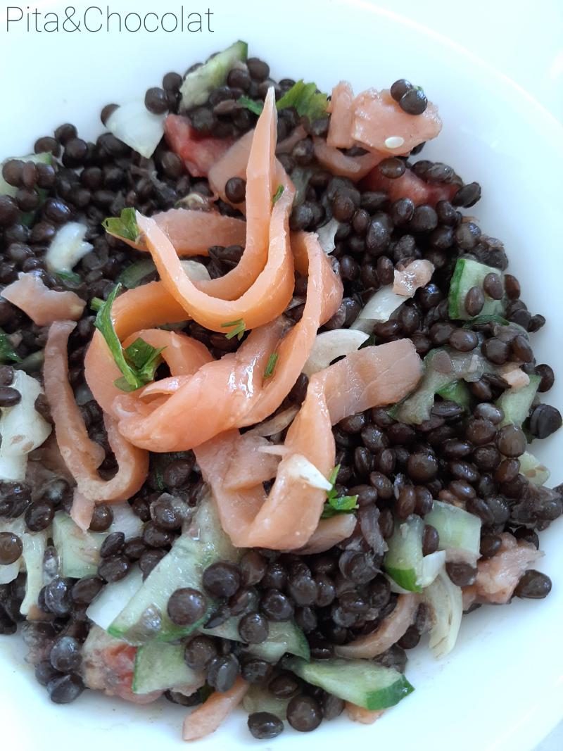 Salades de lentilles au saumon fumé