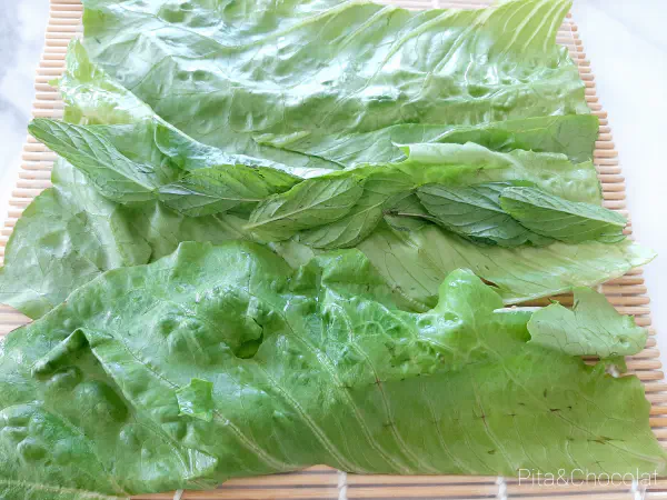 Spring salmon avocado makis