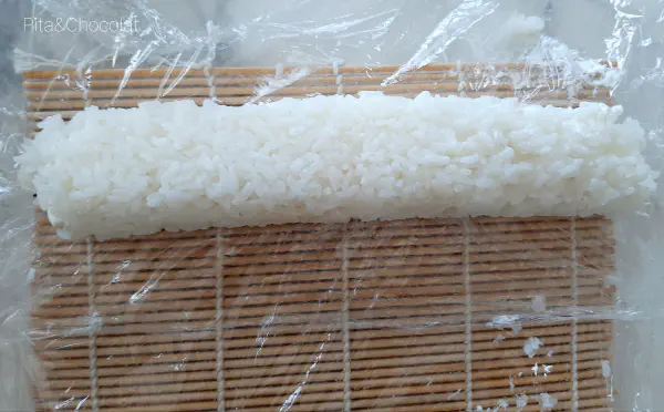 Salmon cream cheese rolls