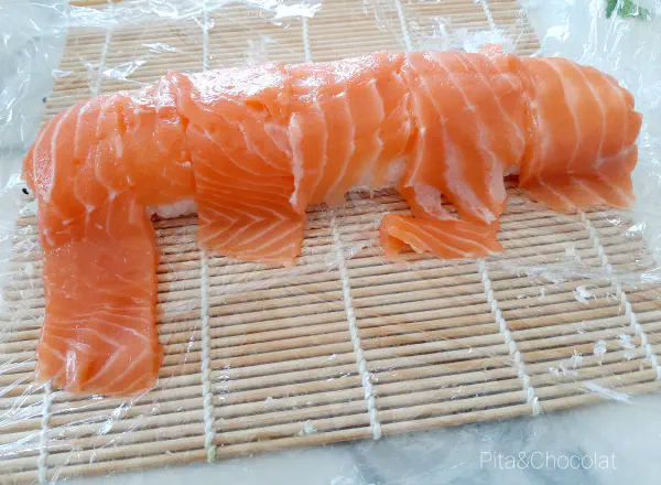 Salmon cream cheese rolls