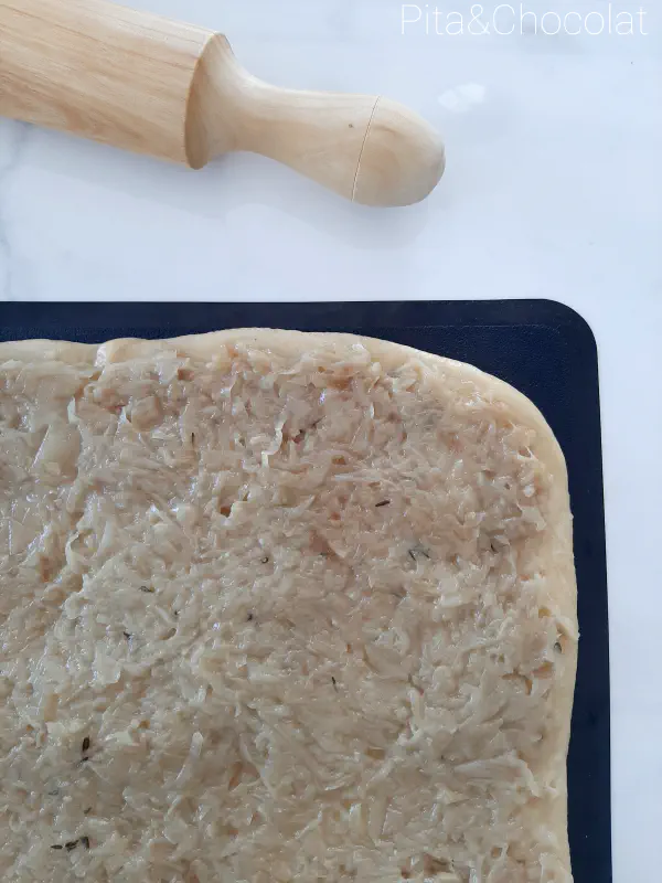 Pissaladière topping