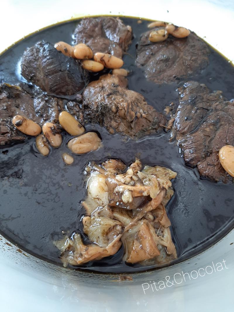 Pkeila - ragoût d'épinards aux haricots et à la viande