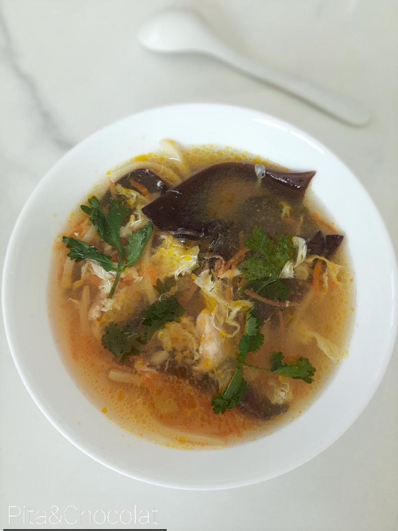 Potage pekinois - soupe aigre piquante
