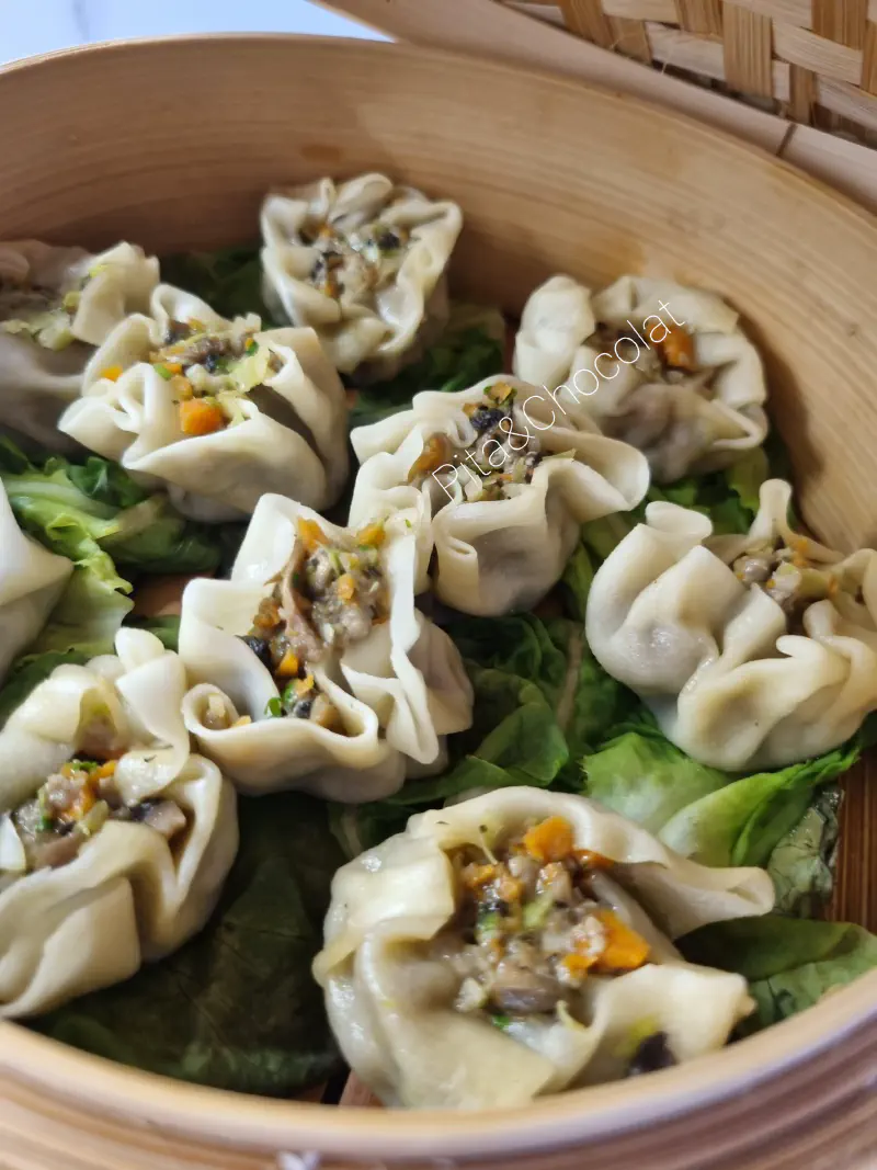 Chinese Chicken Steamed Dumplings (Siu Mai)