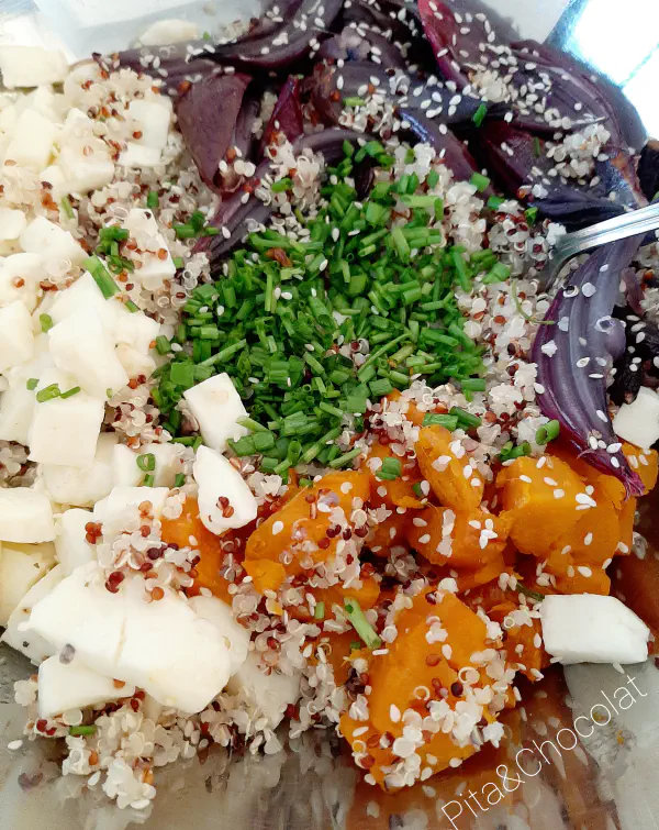 Quinoa salad with haloumi, sweet potatoes and roasted onions