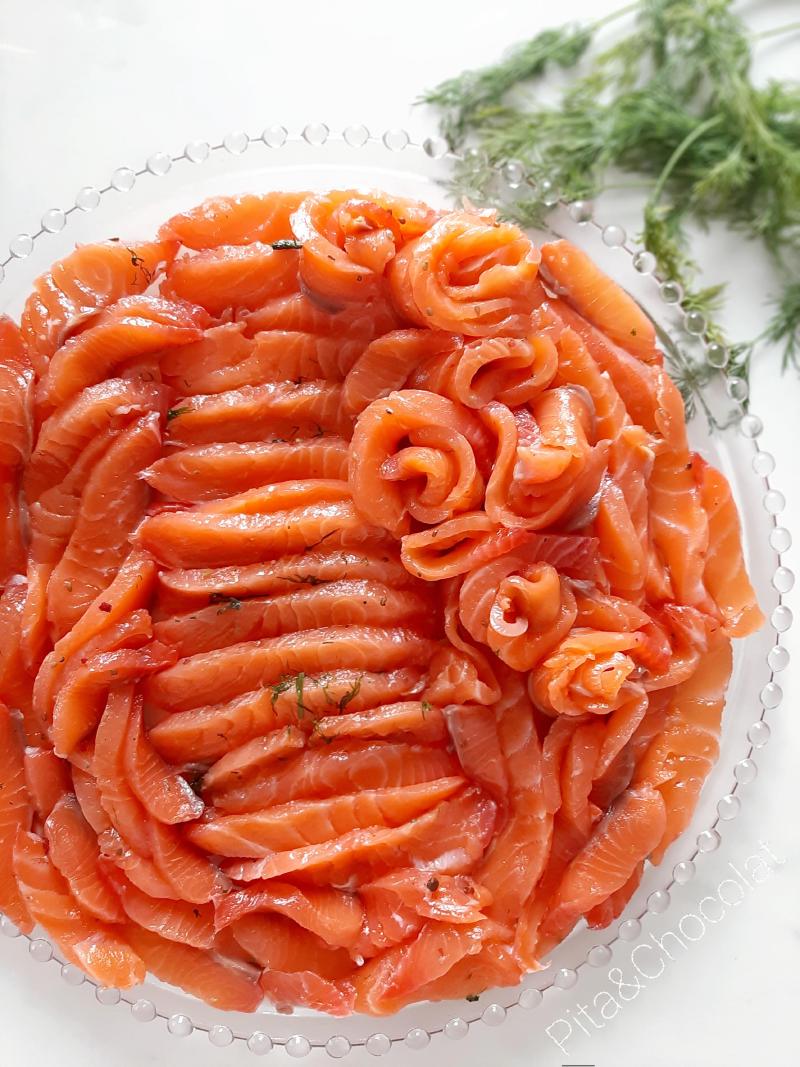 Saumon gravlax - saumon mariné à la scandinave