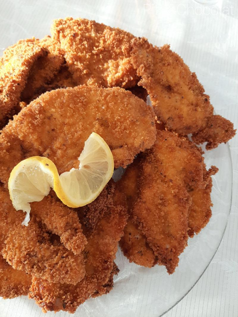 Schnitzel - escalopes de poulet panées