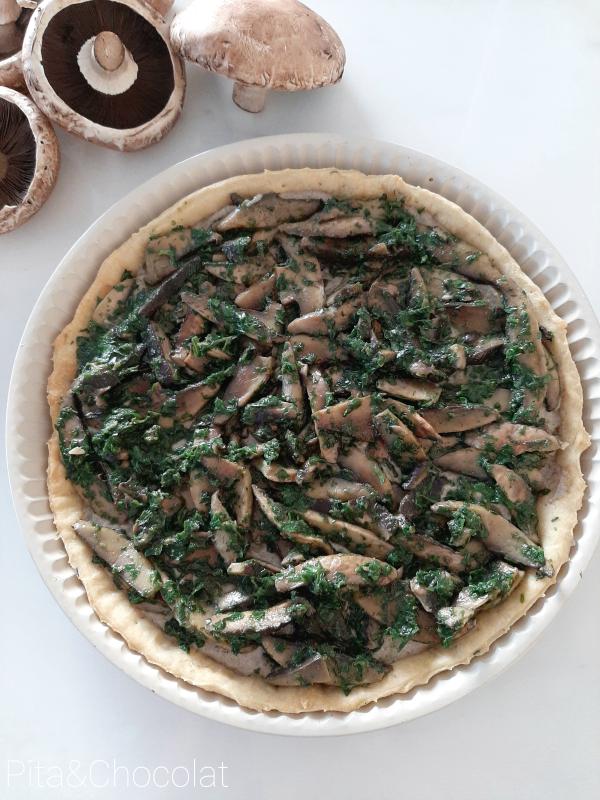 Préparation tarte crème champignons