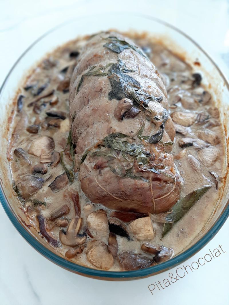 Rôti de veau au four, sauce aux cèpes